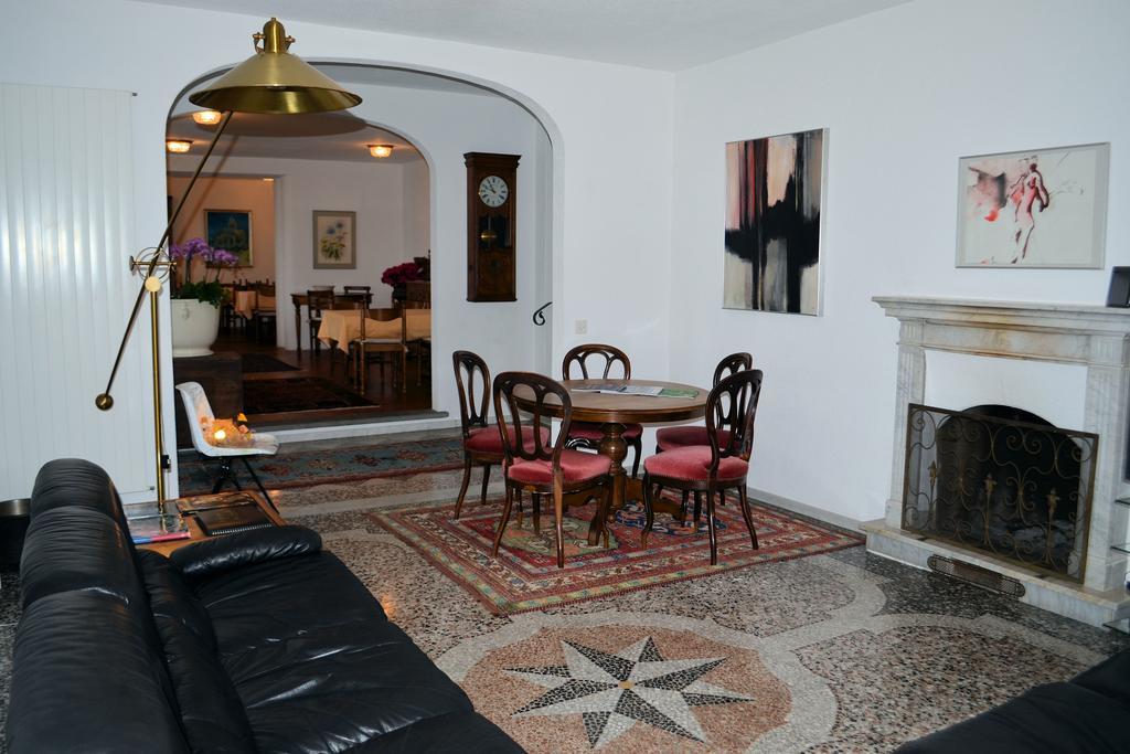 Hotel Garni Rivabella Au Lac Brissago TI Exterior foto