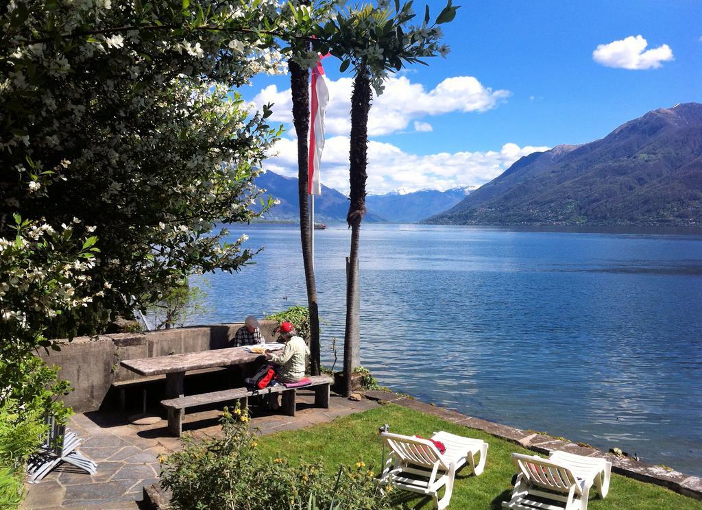 Hotel Garni Rivabella Au Lac Brissago TI Exterior foto